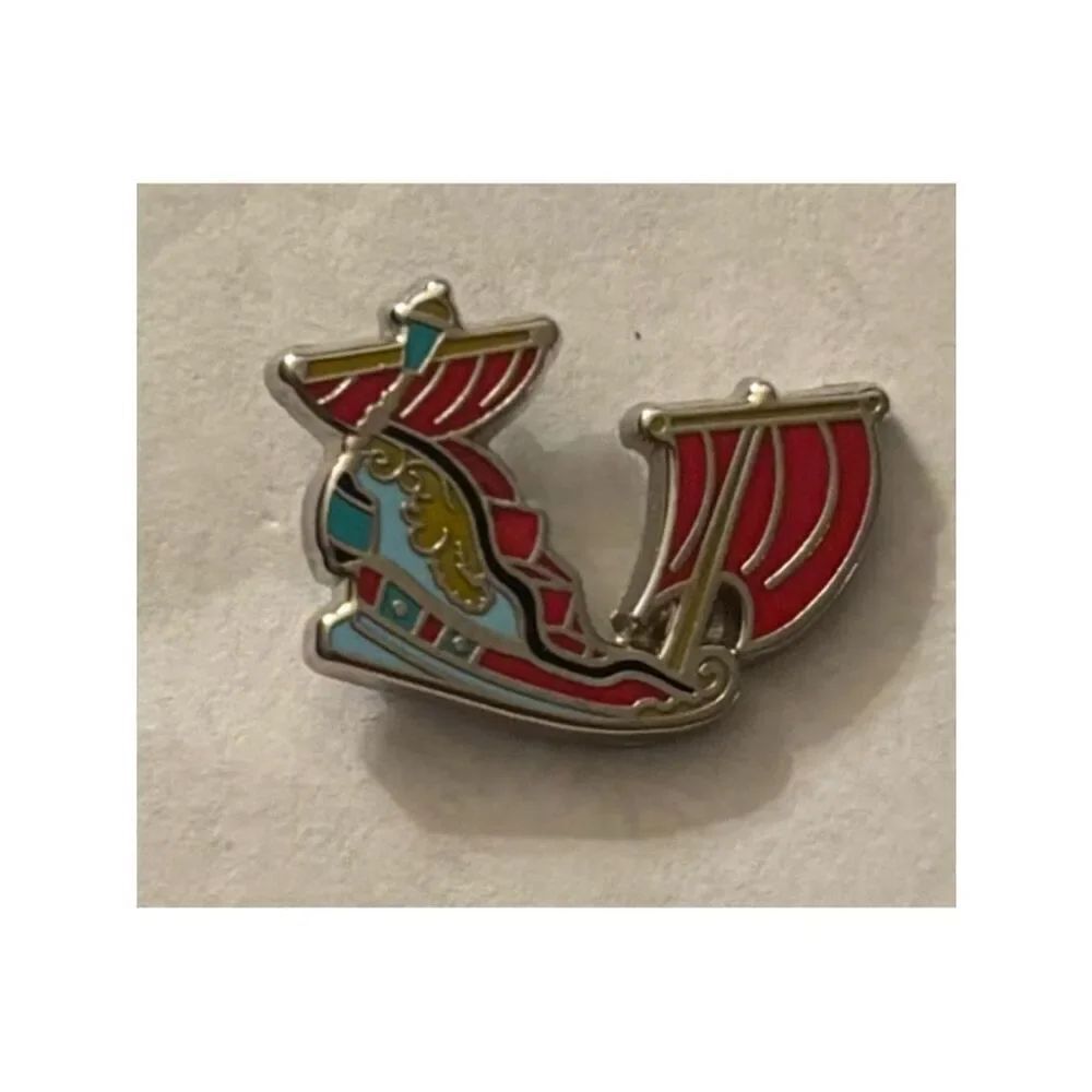 Disney Pins Peter Pan's Flight Tiny Kingdom Limited Release Mystery Pin